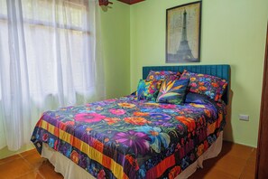 3 soverom, strykejern/-brett, wi-fi og sengetøy