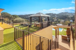 Terrace/patio - Villa Luz Lloret with Pool (Lloret De Mar)