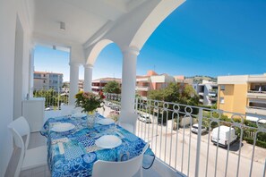 Outdoor dining - Alba Palace Hotel (Alba Adriatica)