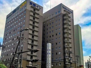 Exterior - Toyoko INN Takasakieki Nishiguchi No.1 (Takasaki)