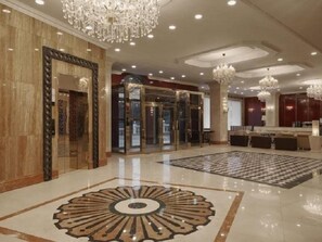Lobby - Goldone Hotel and Suites (Seogwipo)