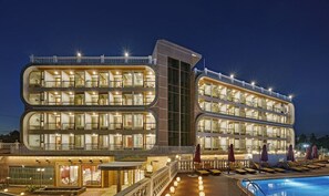 Exterior - Goldone Hotel and Suites (Seogwipo)