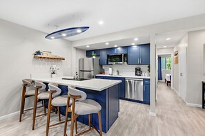 Fridge, microwave, oven, stovetop - New Listing! Modern Garden Oasis in West Maui (Honokowai)