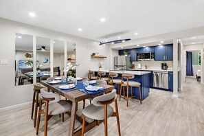 Dining - New Listing! Modern Garden Oasis in West Maui (Honokowai)