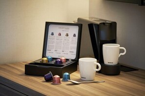 Kaffee und/oder Kaffeemaschine