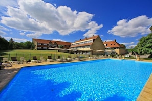 Pool - Brit Hotel Du Chateau Rocamadour (Rocamadour)
