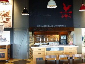 Dining - Ibis Pontivy (Pontivy)