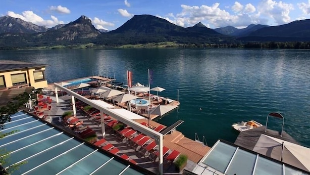 Property grounds - Romantik Hotel Im Weissen Roessl (Sankt Wolfgang im Salzkammergut)