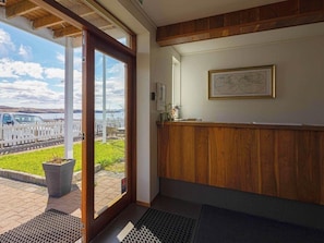 Lobby - Húsavík Cape Hotel (Husavik)