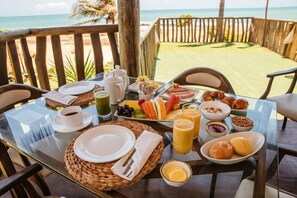 Outdoor dining - Hurricane Jeri (Jijoca de Jericoacoara)