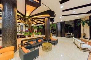 Lobby - Relax in Style at Luxury Beachfront Escape at Villa Del Palmer
5-Star Oceanfront (Cancún)