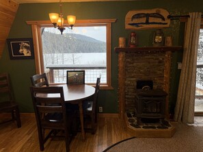 Dining - Alaska Lakeside Cottage (Seward)