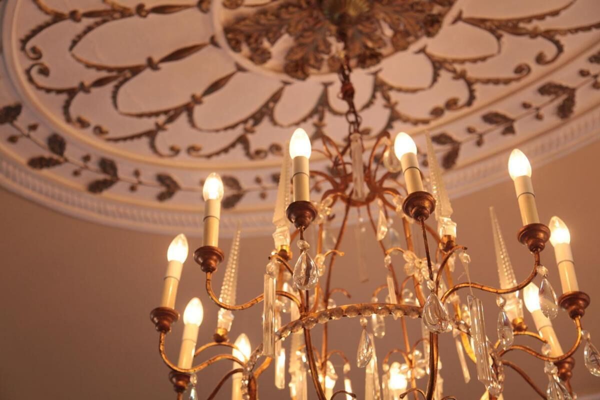 تفاصيل الفندق من الداخل