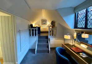 Room - Great Fosters (Egham)