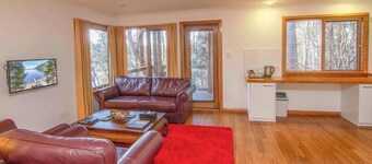 Lake St Clair Lodge