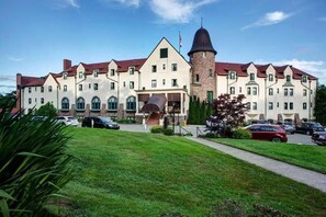 Exterior - Digby Pines Golf Resort & Spa (Digby)