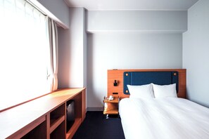 Desk, laptop workspace, blackout curtains, free WiFi - Hotel Global View Tsuchiura (Tsuchiura)