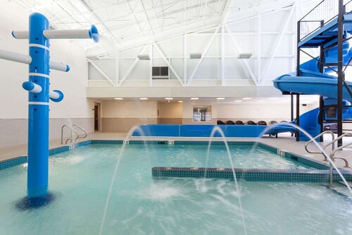 Super 8 By Wyndham Wetaskiwin