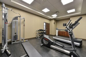 Fitness facility - Super 8 by Wyndham Wetaskiwin (Wetaskiwin)