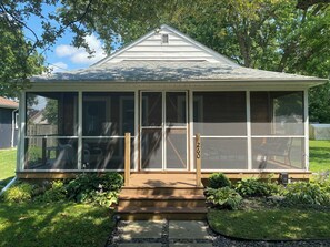 Exterior - Crabapple Cottage (Essex)