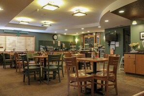 Dining - Americinn by Wyndham Waconia (Waconia)