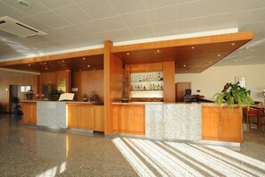 Bar (on property) - Hotel Monte RIO Barragem DA Aguieira (Mortagua)