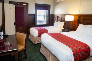 Room - Prince of Wales Inn (Waterton Park)