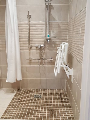 Bathroom - Lodge Hotel (Coleraine)