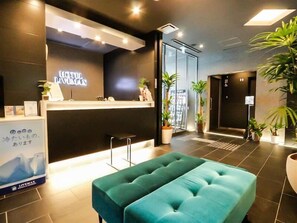 Lobby - Hotel Livemax Takadanobaba Ekimae (Tokyo)