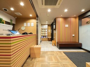 Lobby - Super Hotel Shinjuku Kabukicho (Tokyo)