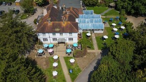 Exterior - Cedars Lodge Inn (Barnstaple)