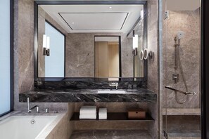 Bathroom - Sheraton Shanghai Fengxian (Shanghai)