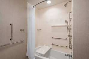 Bathroom - Residence Inn by Marriott Des Moines Ankeny (Des Moines)