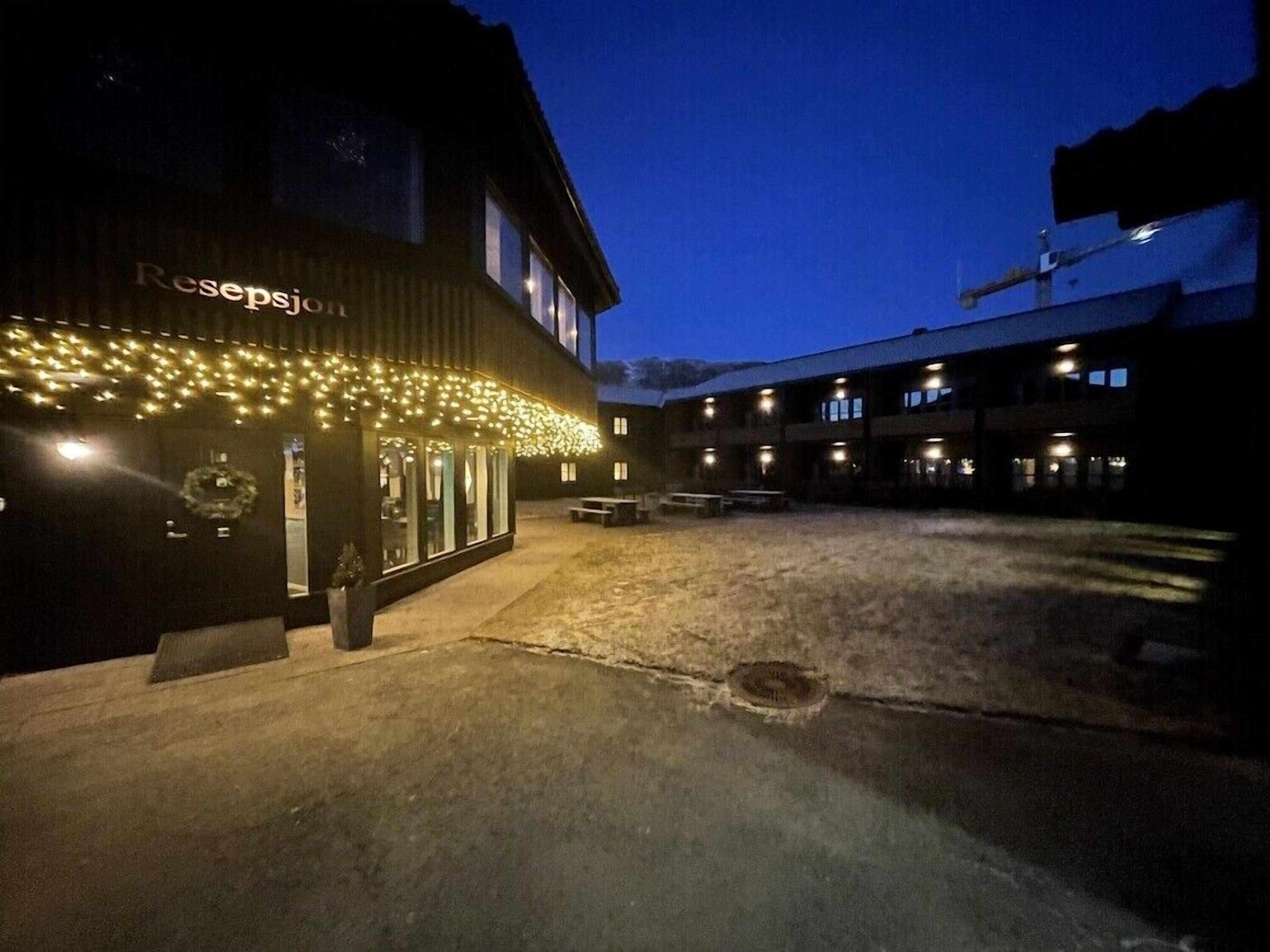 المنشأة من الخارج