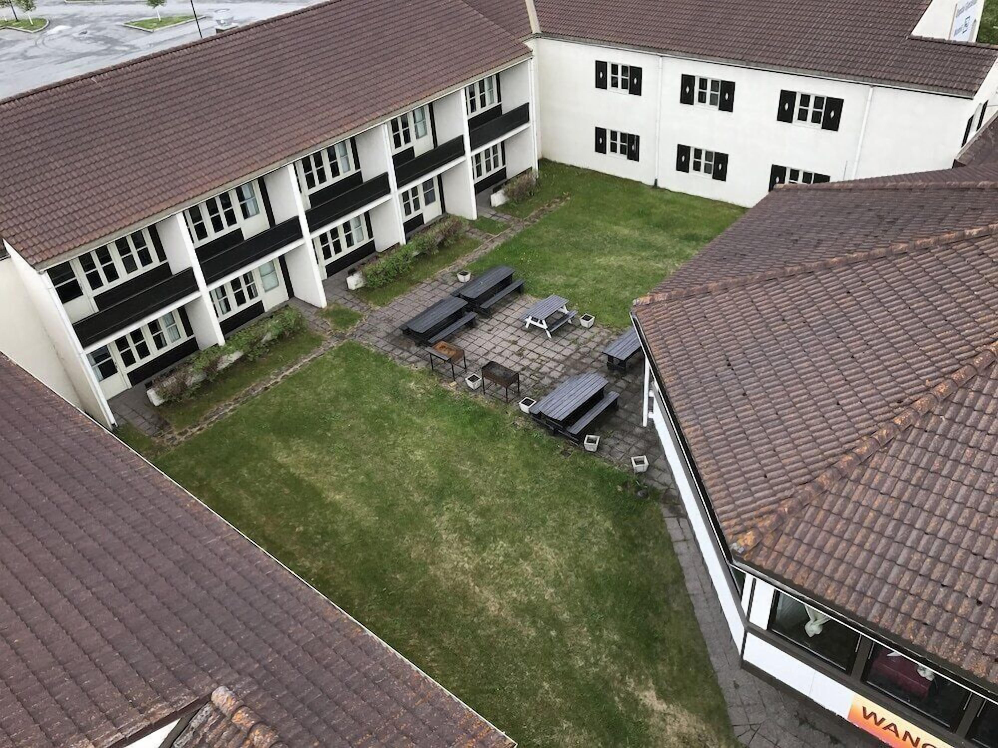 Bahagian luar