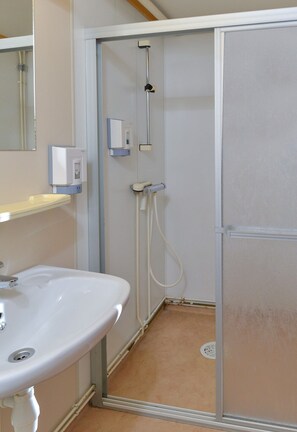 Bathroom - Gronnbuene (Andoy)