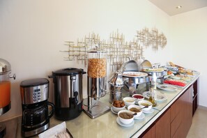 Dining - Khuttar Furnished Apartments (Amman)