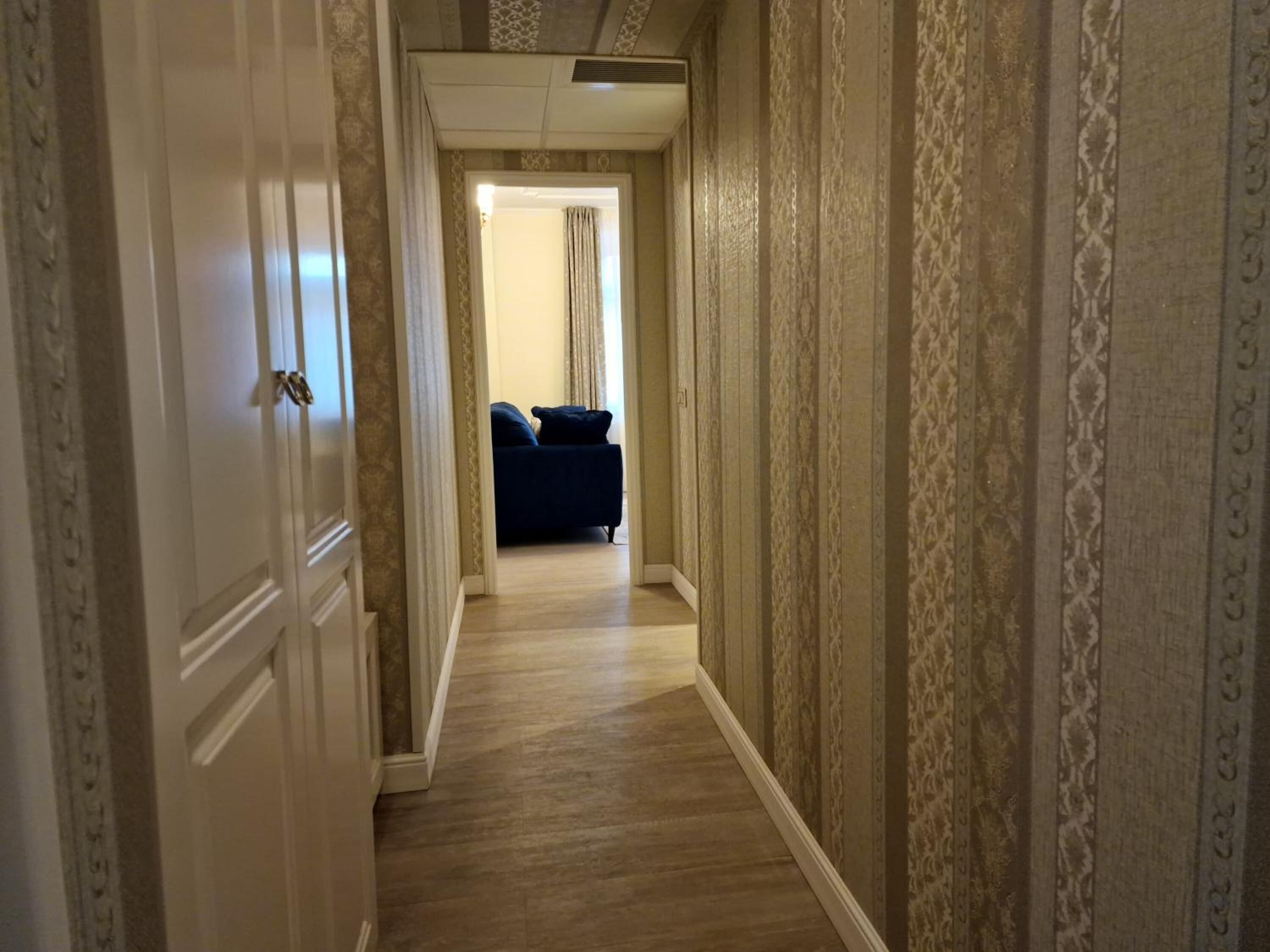 المنشأة من الداخل