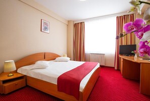 Room - Dana (Satu Mare)