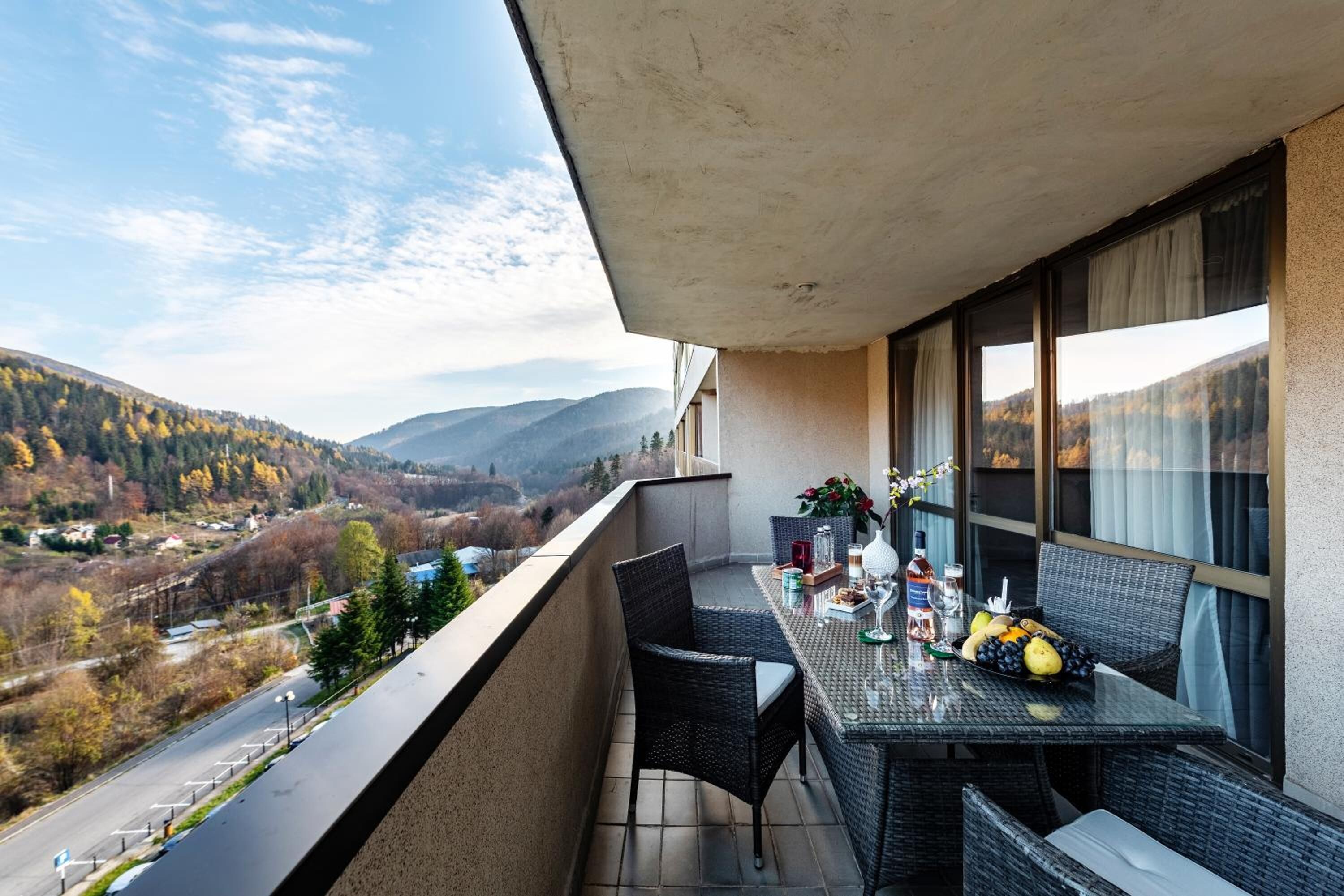 تناول الطعام بالخارج