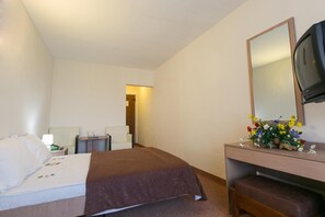 Room - Hotel Mures (Sânmartin)