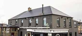 Maddens Bridge Bar And Restaurant
