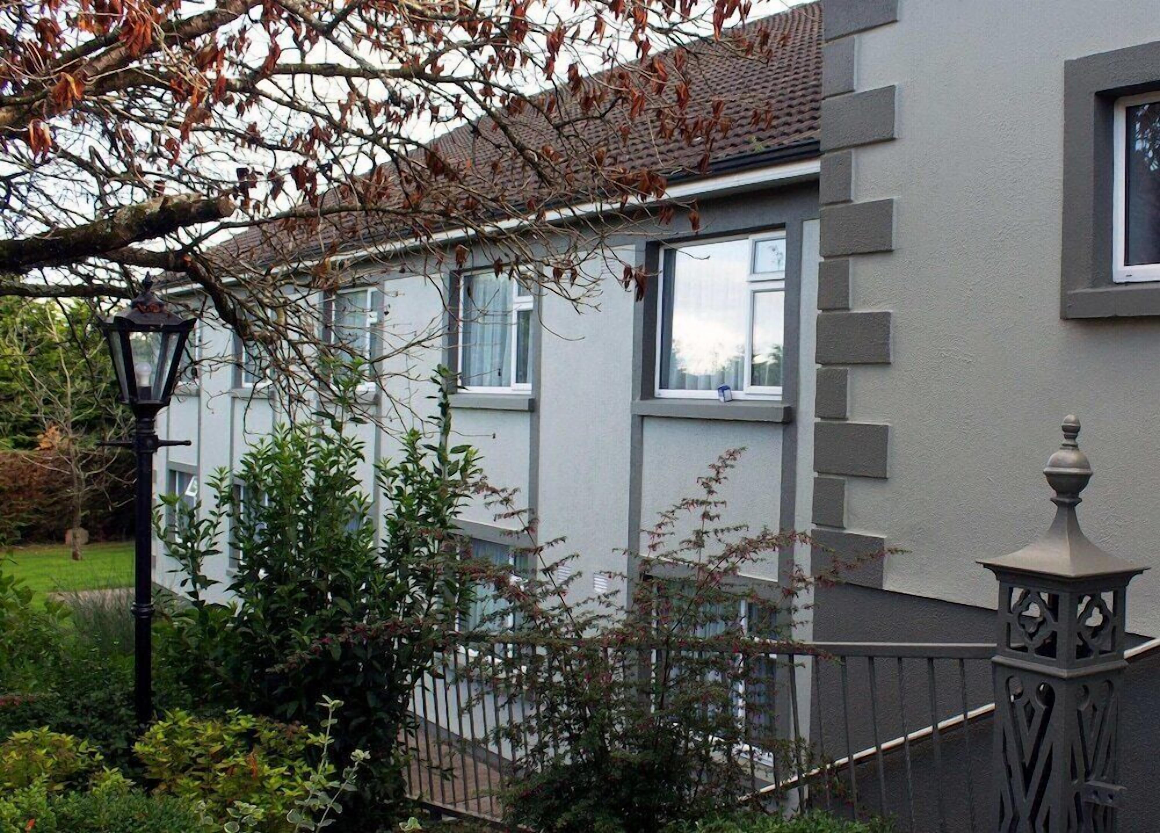 المنشأة من الخارج