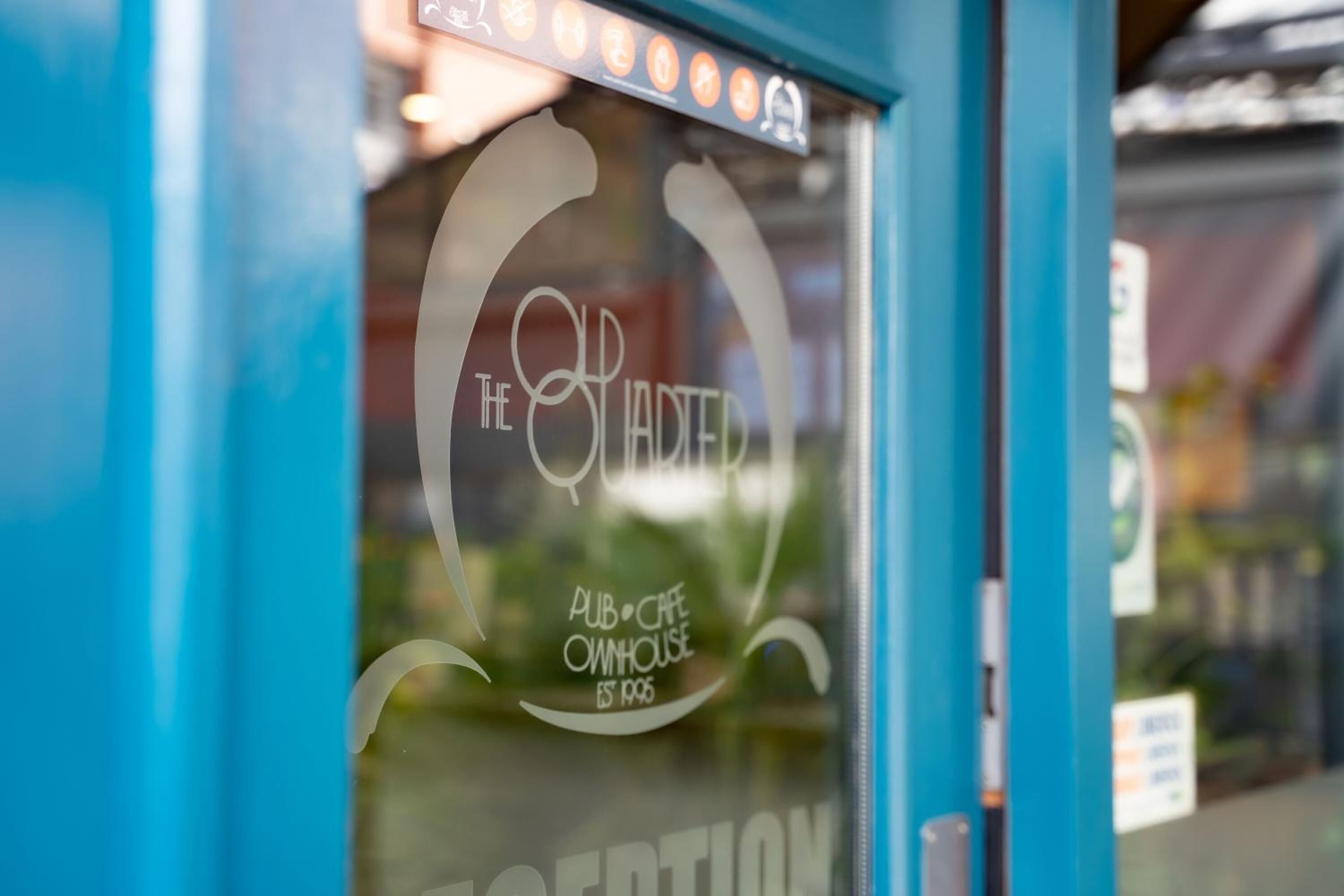 تفاصيل الفندق من الخارج