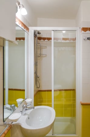 Bathroom - Residence Tynska (Prague)