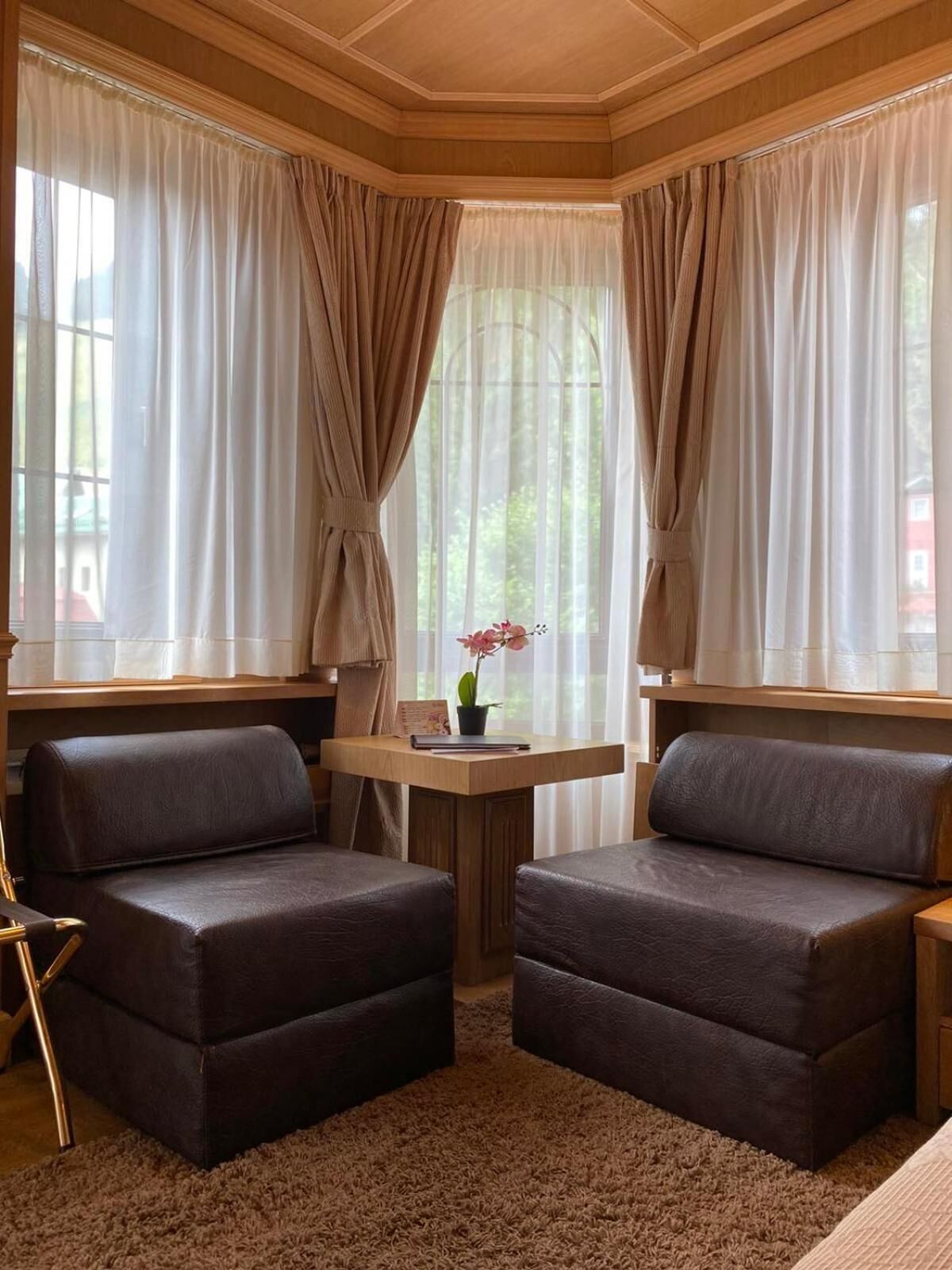 المنشأة من الداخل