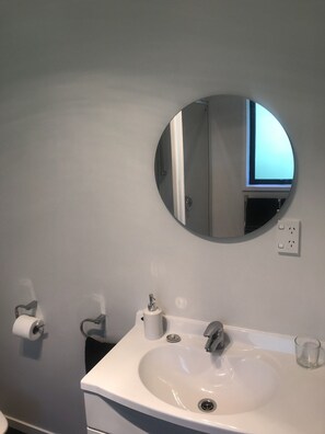Bathroom - Chaletsterraced Gardens (Riwaka)