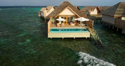 Emerald Faarufushi Resort and Spa
