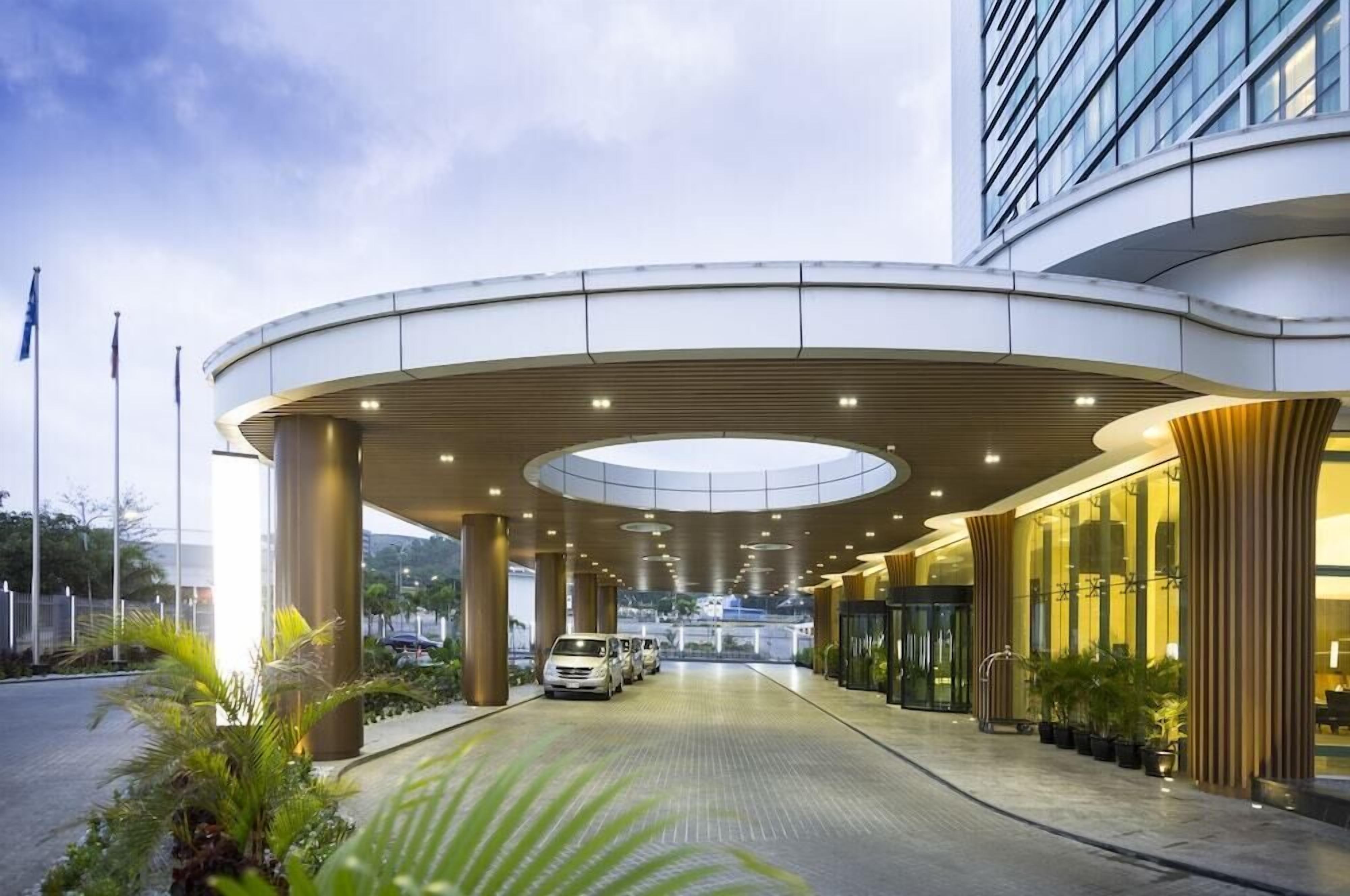 المنطقة المحيطة بالمنشأة