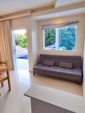 Smart TV - "Ap 06 Luz do Sol" 500m from Taperapuã Beach (Porto Seguro)